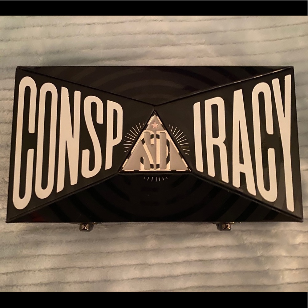 Jeffree Star x Shane Dawson Conspiracy Palette